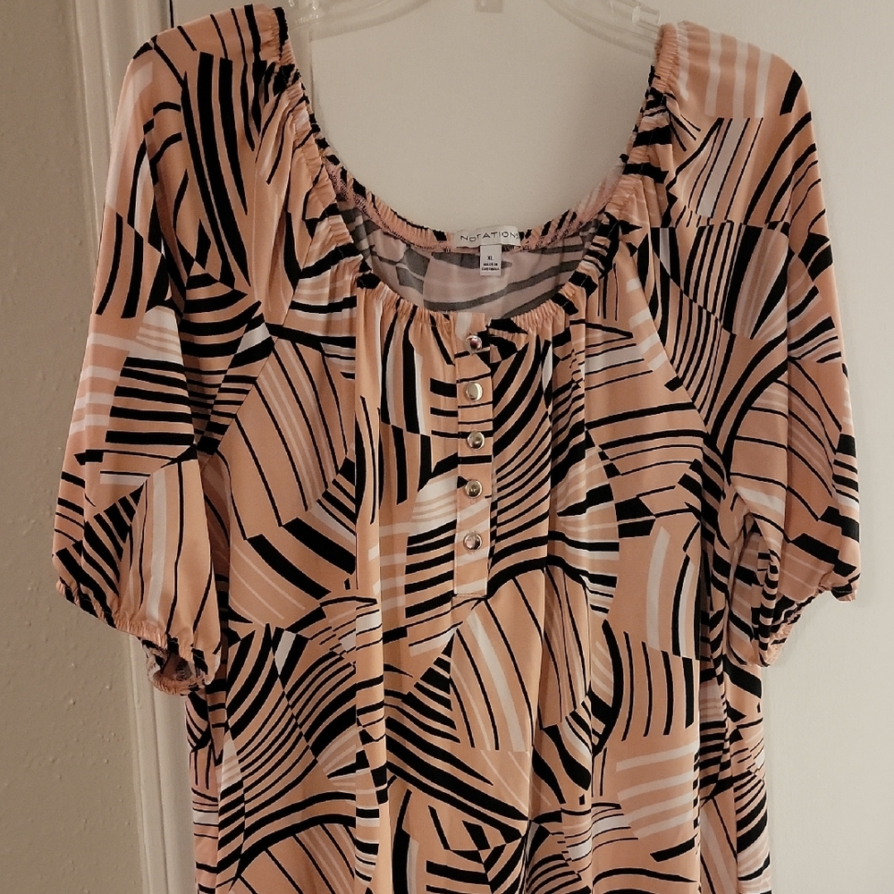 Women's Blouse in Black and Pink Abstract Print. Only Tried On